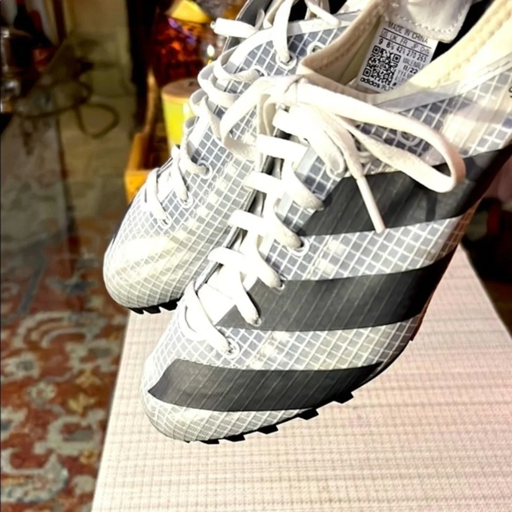 Adidas Black and White ADIDAS Athletic Shoes with Signature Stripes, pre loved